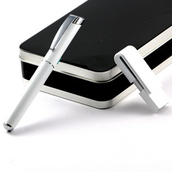 Подарочный набор: флеш-карта 8 ГБ и ручка-роллер в подарочном футляре, металл, пластик